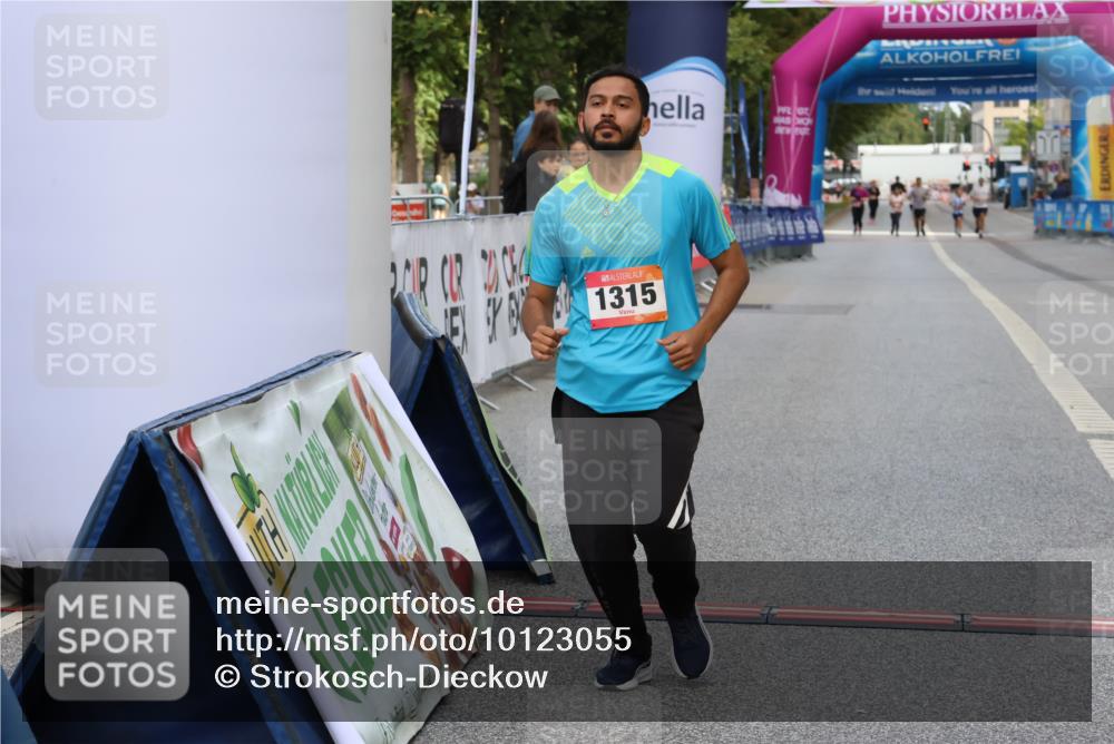 06.09.2026 - CURREX Alsterlauf Strokosch-Dieckow http://msf.ph/oto/10123055 06.09.2026 12:09:05 Ziel 1026, 1315 meine-sportfotos.de