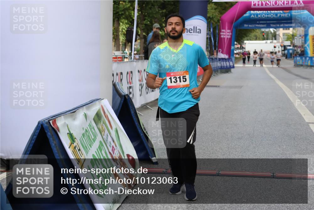 06.09.2026 - CURREX Alsterlauf Strokosch-Dieckow http://msf.ph/oto/10123063 06.09.2026 12:09:05 Ziel 1026, 1315 meine-sportfotos.de