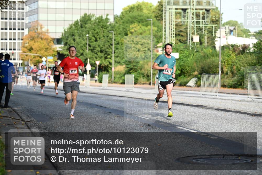 06.09.2026 - CURREX Alsterlauf Dr. Thomas Lammeyer http://msf.ph/oto/10123079 06.09.2026 09:38:59 Laufen 5511, 3201 meine-sportfotos.de