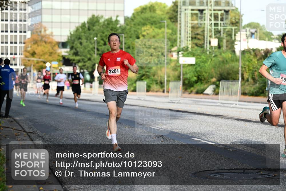 06.09.2026 - CURREX Alsterlauf Dr. Thomas Lammeyer http://msf.ph/oto/10123093 06.09.2026 09:39:00 Laufen 3201, 55 meine-sportfotos.de