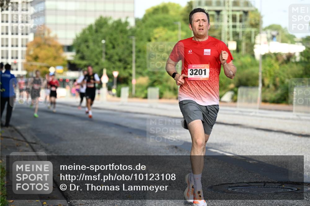 06.09.2026 - CURREX Alsterlauf Dr. Thomas Lammeyer http://msf.ph/oto/10123108 06.09.2026 09:39:02 Laufen 3201 meine-sportfotos.de