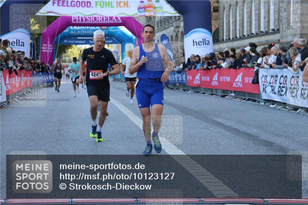 06.09.2026 - CURREX Alsterlauf Strokosch-Dieckow http://msf.ph/oto/10123127 06.09.2026 09:41:11 Ziel 2631, 3780, 3997, 4172, 4243, 5623, 6024, 6080, 6135 meine-sportfotos.de