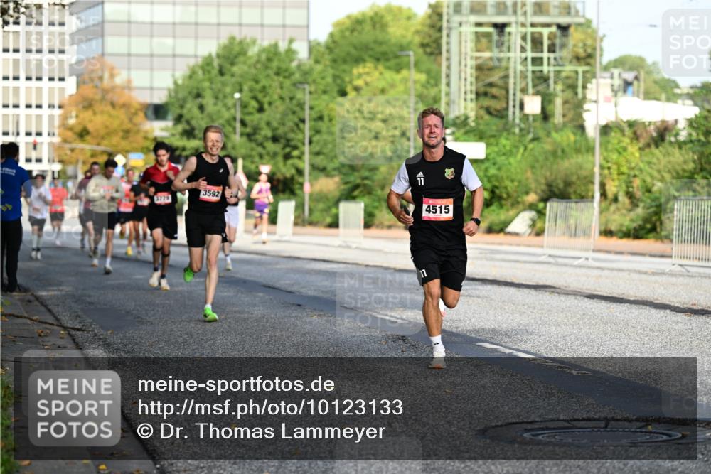 06.09.2026 - CURREX Alsterlauf Dr. Thomas Lammeyer http://msf.ph/oto/10123133 06.09.2026 09:39:06 Laufen 3592, 4515, 11 meine-sportfotos.de