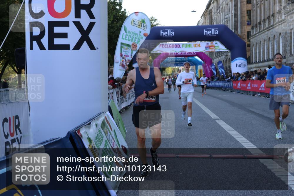 06.09.2026 - CURREX Alsterlauf Strokosch-Dieckow http://msf.ph/oto/10123143 06.09.2026 09:41:21 Ziel 3053, 3997, 4342, 4705, 5105, 5514, 5541, 5673, 6080, 6132, 6135 meine-sportfotos.de
