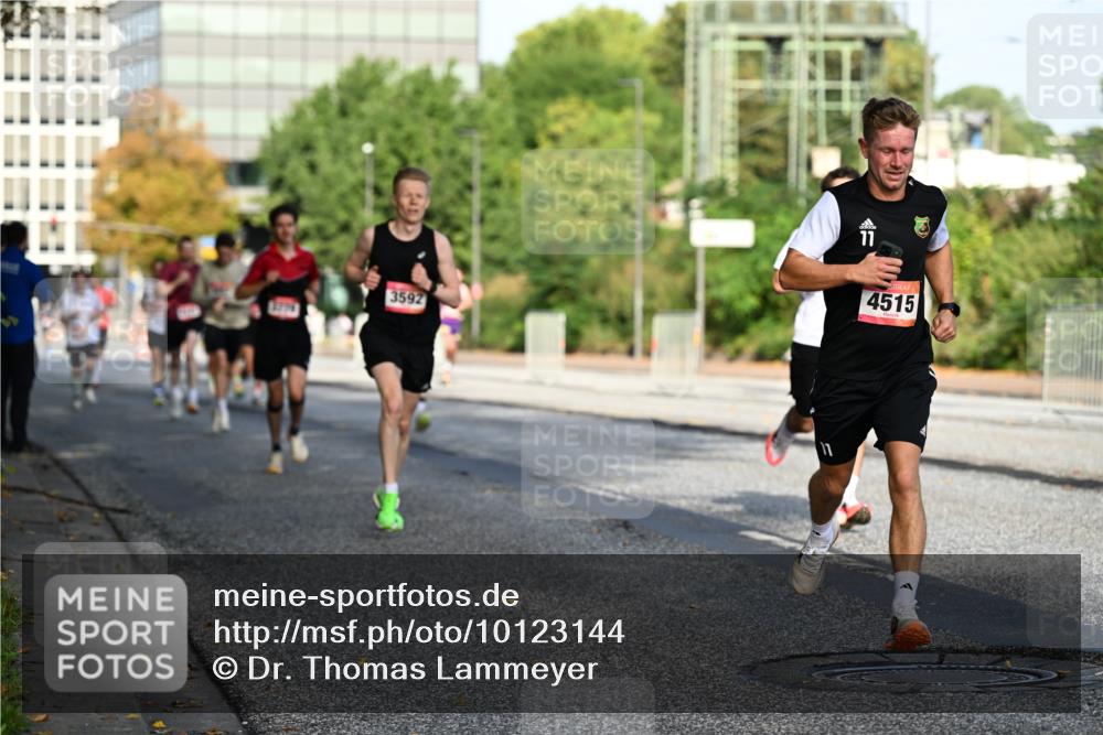 06.09.2026 - CURREX Alsterlauf Dr. Thomas Lammeyer http://msf.ph/oto/10123144 06.09.2026 09:39:07 Laufen 3592, 11, 11, 4515 meine-sportfotos.de