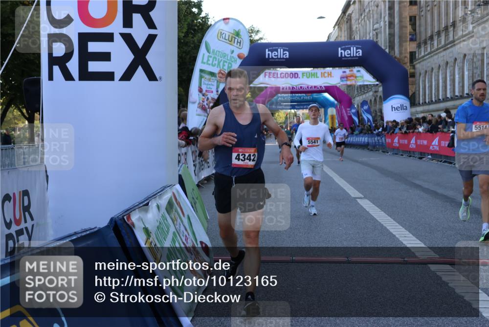 06.09.2026 - CURREX Alsterlauf Strokosch-Dieckow http://msf.ph/oto/10123165 06.09.2026 09:41:21 Ziel 3053, 3997, 4342, 4705, 5105, 5514, 5541, 5673, 6080, 6132, 6135 meine-sportfotos.de