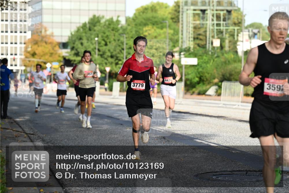 06.09.2026 - CURREX Alsterlauf Dr. Thomas Lammeyer http://msf.ph/oto/10123169 06.09.2026 09:39:10 Laufen 357, 3779, 4470, 3592 meine-sportfotos.de