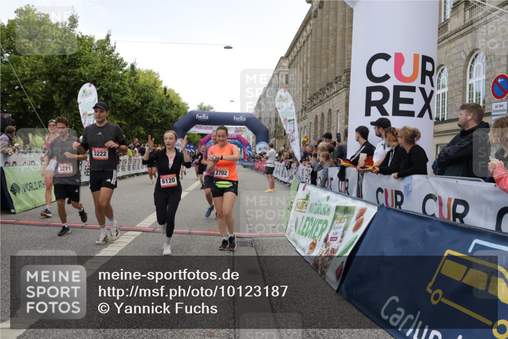 06.09.2026 - CURREX Alsterlauf Yannick Fuchs http://msf.ph/oto/10123187 06.09.2026 10:02:42 Ziel 2135, 2304, 2702, 2954, 3028, 3042, 3089, 3221, 3222, 3532, 3584, 4173, 4263, 4285, 4325, 4550, 4594, 4624, 5379, 5693, 5698, 5908, 6120, 6203, 6219, 6431, 8121, 8147, 8244, 8268, 8305 meine-sportfotos.de