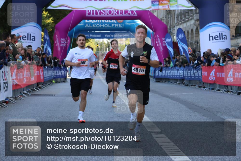 06.09.2026 - CURREX Alsterlauf Strokosch-Dieckow http://msf.ph/oto/10123204 06.09.2026 09:41:37 Ziel 3779, 4125, 4515, 5511, 5676, 5808, 5991, 6122 meine-sportfotos.de