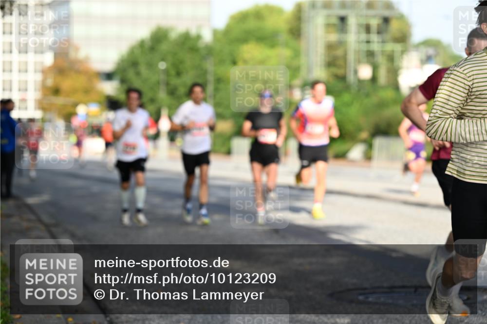 06.09.2026 - CURREX Alsterlauf Dr. Thomas Lammeyer http://msf.ph/oto/10123209 06.09.2026 09:39:13 Laufen  meine-sportfotos.de
