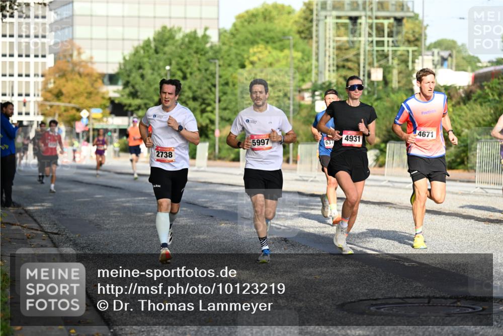 06.09.2026 - CURREX Alsterlauf Dr. Thomas Lammeyer http://msf.ph/oto/10123219 06.09.2026 09:39:14 Laufen 2738, 5997, 4671, 4931, 637 meine-sportfotos.de