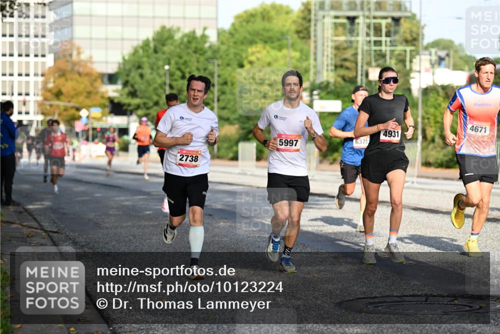 06.09.2026 - CURREX Alsterlauf Dr. Thomas Lammeyer http://msf.ph/oto/10123224 06.09.2026 09:39:15 Laufen 2738, 5997, 6375, 4931, 4671 meine-sportfotos.de