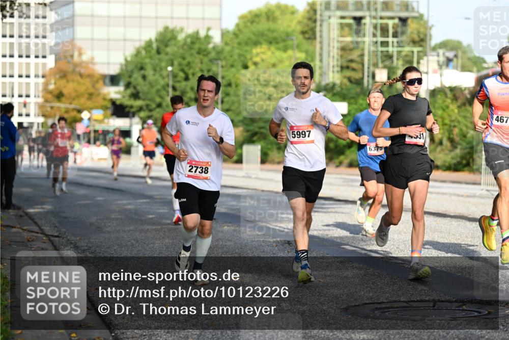 06.09.2026 - CURREX Alsterlauf Dr. Thomas Lammeyer http://msf.ph/oto/10123226 06.09.2026 09:39:15 Laufen 2738, 5997, 6375, 467 meine-sportfotos.de