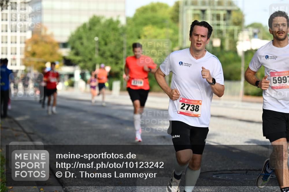 06.09.2026 - CURREX Alsterlauf Dr. Thomas Lammeyer http://msf.ph/oto/10123242 06.09.2026 09:39:16 Laufen 2738, 5997 meine-sportfotos.de