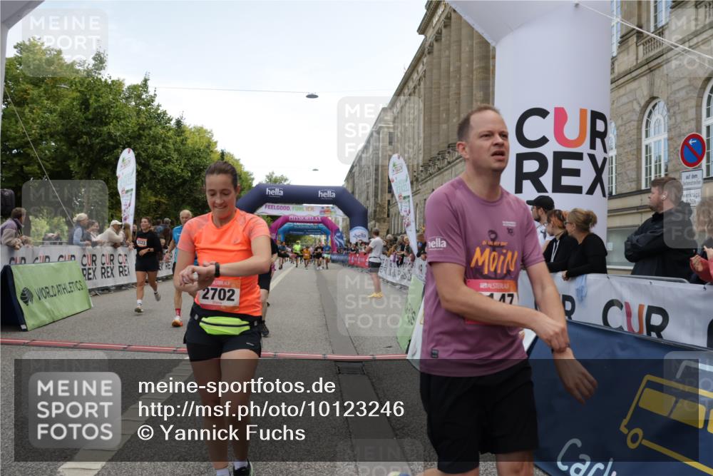 06.09.2026 - CURREX Alsterlauf Yannick Fuchs http://msf.ph/oto/10123246 06.09.2026 10:02:44 Ziel 2135, 2304, 2702, 2954, 3028, 3042, 3089, 3221, 3222, 3532, 4263, 4285, 4325, 4624, 5693, 5698, 6120, 6203, 6219, 6431, 8121, 8147, 8244, 8305 meine-sportfotos.de