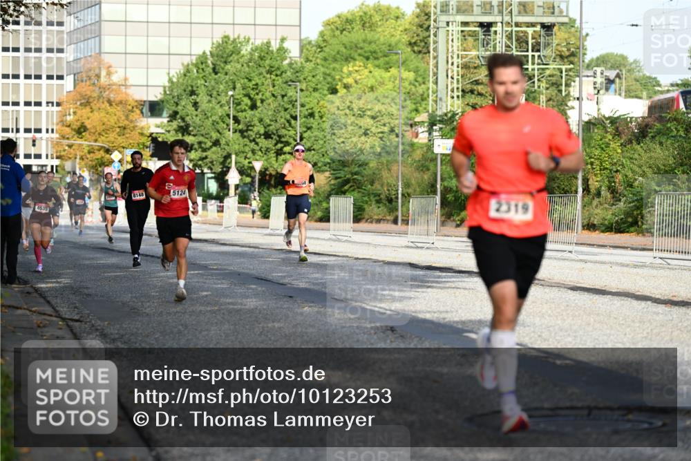 06.09.2026 - CURREX Alsterlauf Dr. Thomas Lammeyer http://msf.ph/oto/10123253 06.09.2026 09:39:18 Laufen 4535, 1333, 8148, 5124, 2319 meine-sportfotos.de