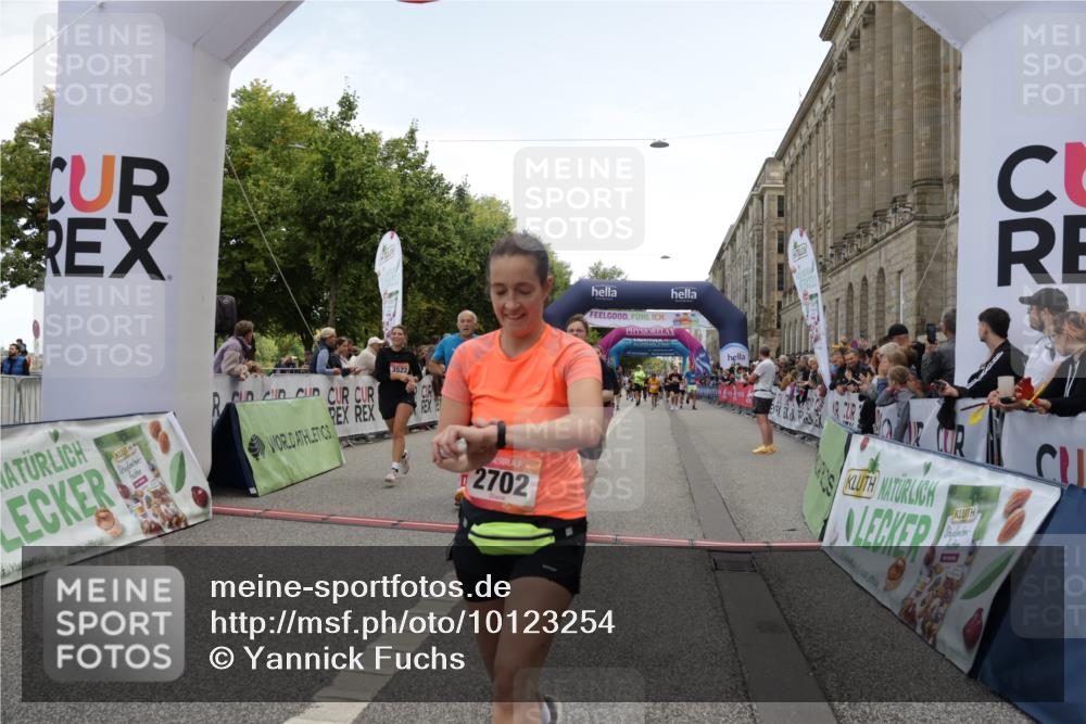 06.09.2026 - CURREX Alsterlauf Yannick Fuchs http://msf.ph/oto/10123254 06.09.2026 10:02:44 Ziel 2135, 2304, 2702, 2954, 3028, 3042, 3089, 3221, 3222, 3532, 4263, 4285, 4325, 4624, 5693, 5698, 6120, 6203, 6219, 6431, 8121, 8147, 8244, 8305 meine-sportfotos.de