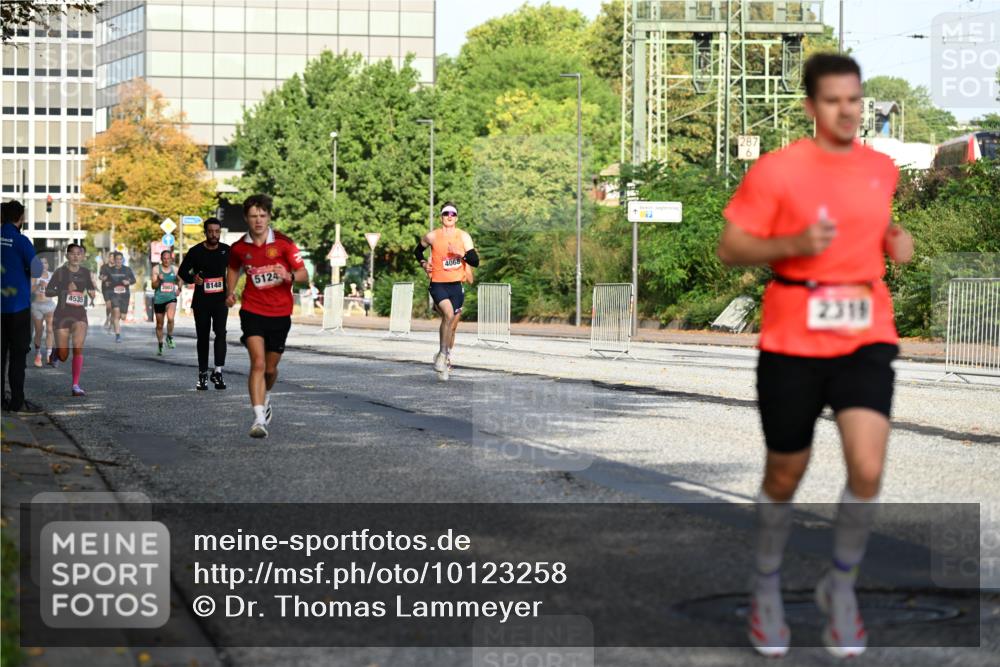 06.09.2026 - CURREX Alsterlauf Dr. Thomas Lammeyer http://msf.ph/oto/10123258 06.09.2026 09:39:18 Laufen 1233, 4535, 8148, 5124, 4068, 287 meine-sportfotos.de