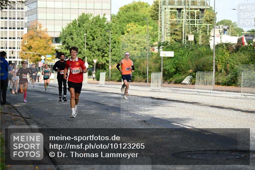 06.09.2026 - CURREX Alsterlauf Dr. Thomas Lammeyer http://msf.ph/oto/10123265 06.09.2026 09:39:19 Laufen 4535, 814, 5124, 4068 meine-sportfotos.de