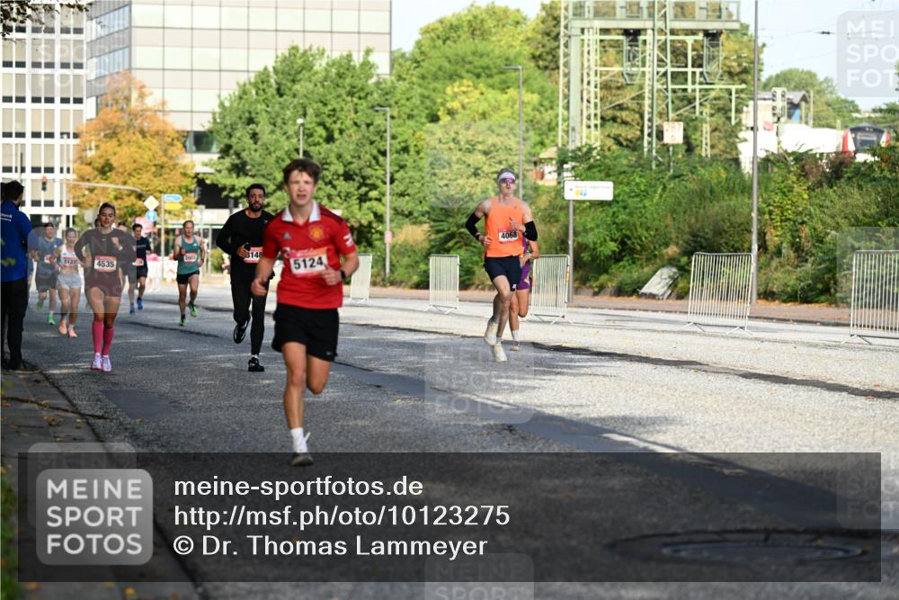 06.09.2026 - CURREX Alsterlauf Dr. Thomas Lammeyer http://msf.ph/oto/10123275 06.09.2026 09:39:20 Laufen 4068, 6127, 2003, 148, 4535, 4, 5124 meine-sportfotos.de