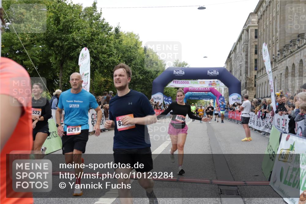 06.09.2026 - CURREX Alsterlauf Yannick Fuchs http://msf.ph/oto/10123284 06.09.2026 10:02:45 Ziel 2304, 2702, 2954, 3028, 3042, 3089, 3221, 3222, 3532, 4263, 4285, 4624, 5693, 5698, 6120, 6219, 6431, 8121, 8147, 8244, 8282, 8305 meine-sportfotos.de