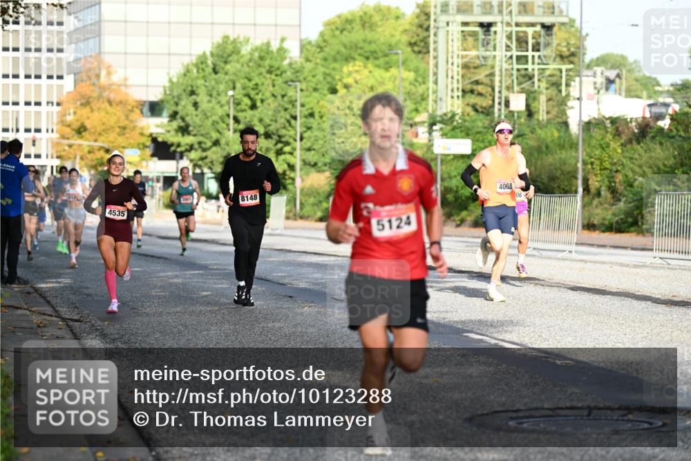 06.09.2026 - CURREX Alsterlauf Dr. Thomas Lammeyer http://msf.ph/oto/10123288 06.09.2026 09:39:21 Laufen 4535, 8148, 5124, 4068, 06 meine-sportfotos.de