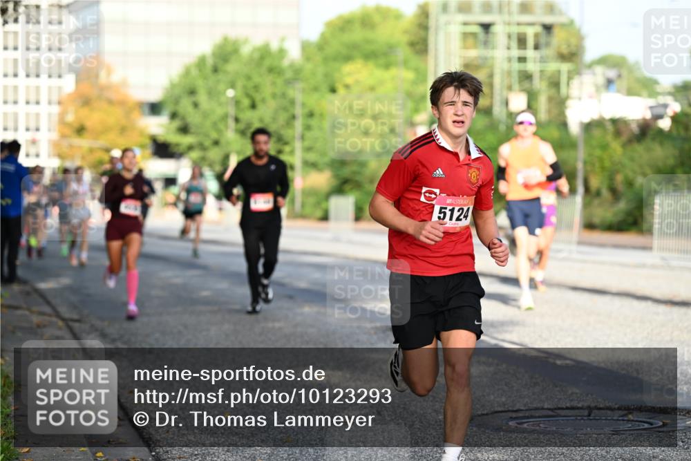 06.09.2026 - CURREX Alsterlauf Dr. Thomas Lammeyer http://msf.ph/oto/10123293 06.09.2026 09:39:21 Laufen 5124 meine-sportfotos.de