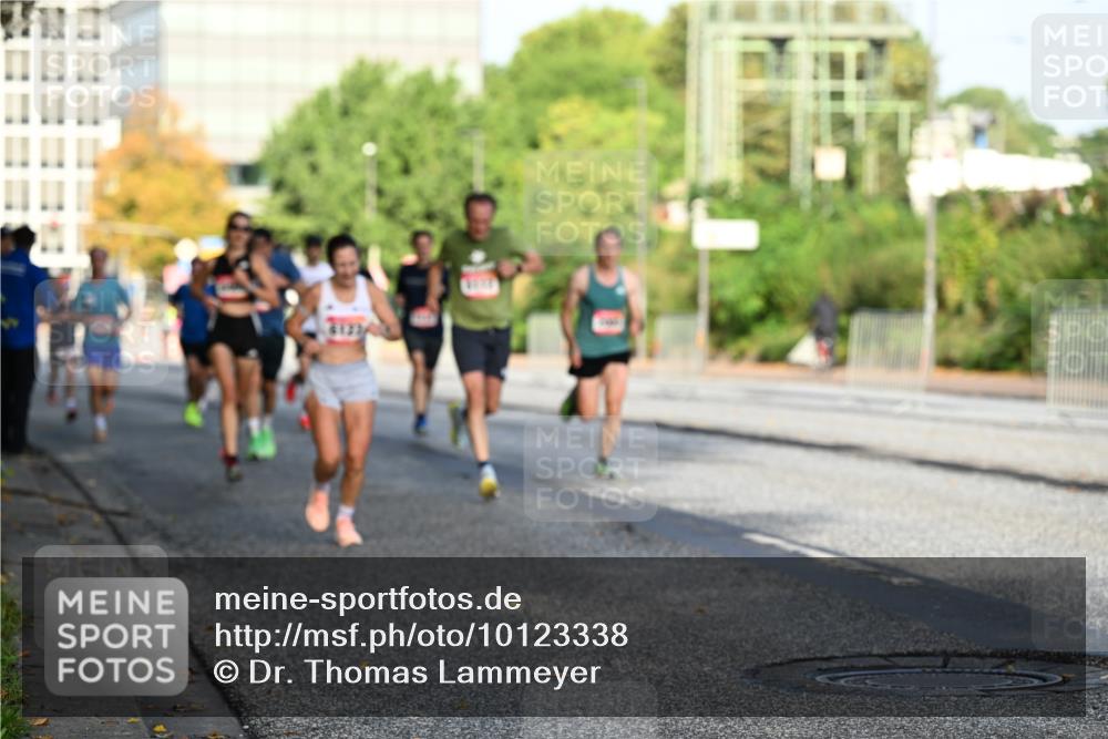 06.09.2026 - CURREX Alsterlauf Dr. Thomas Lammeyer http://msf.ph/oto/10123338 06.09.2026 09:39:26 Laufen  meine-sportfotos.de