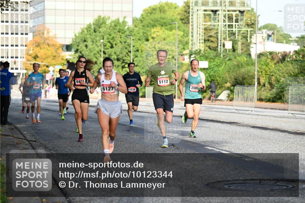06.09.2026 - CURREX Alsterlauf Dr. Thomas Lammeyer http://msf.ph/oto/10123344 06.09.2026 09:39:27 Laufen 6423, 4967, 6127, 3238, 5112, 2003 meine-sportfotos.de