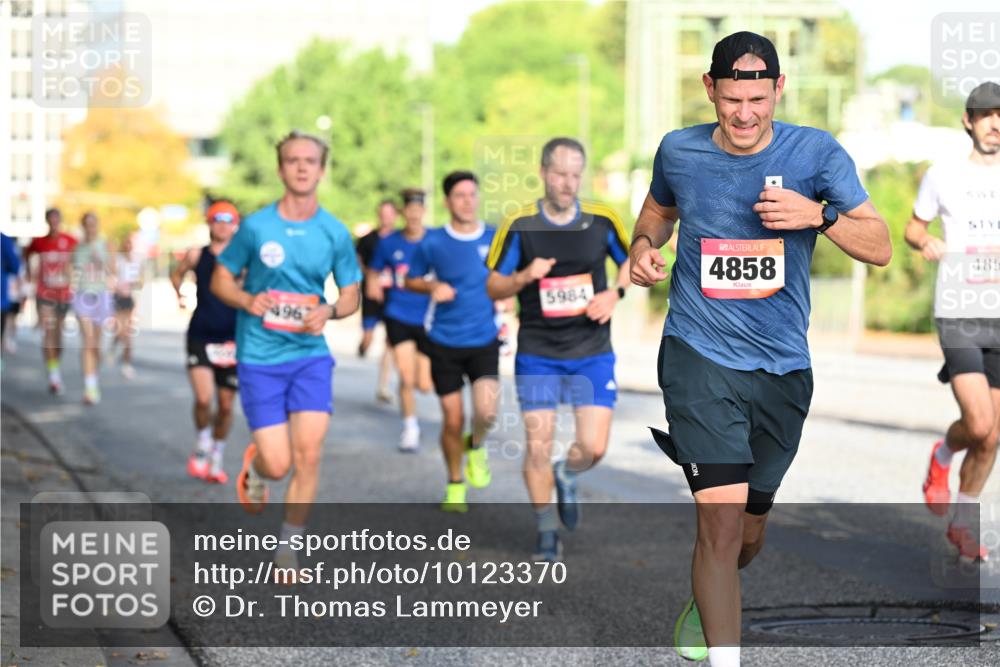 06.09.2026 - CURREX Alsterlauf Dr. Thomas Lammeyer http://msf.ph/oto/10123370 06.09.2026 09:39:31 Laufen 5984, 967, 4858, 485 meine-sportfotos.de