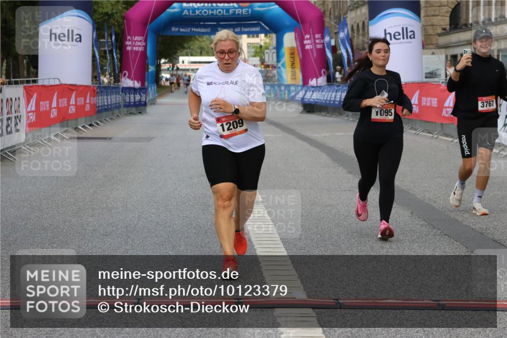 06.09.2026 - CURREX Alsterlauf Strokosch-Dieckow http://msf.ph/oto/10123379 06.09.2026 12:09:50 Ziel 1095, 1150, 1209 meine-sportfotos.de
