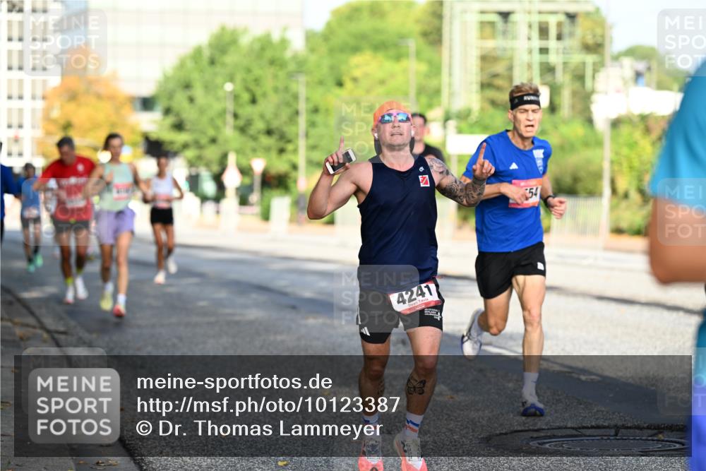 06.09.2026 - CURREX Alsterlauf Dr. Thomas Lammeyer http://msf.ph/oto/10123387 06.09.2026 09:39:33 Laufen 4241, 54 meine-sportfotos.de