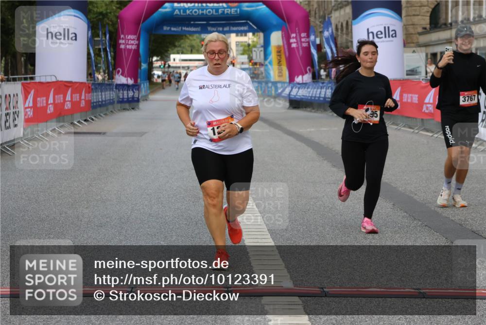 06.09.2026 - CURREX Alsterlauf Strokosch-Dieckow http://msf.ph/oto/10123391 06.09.2026 12:09:50 Ziel 1095, 1150, 1209 meine-sportfotos.de