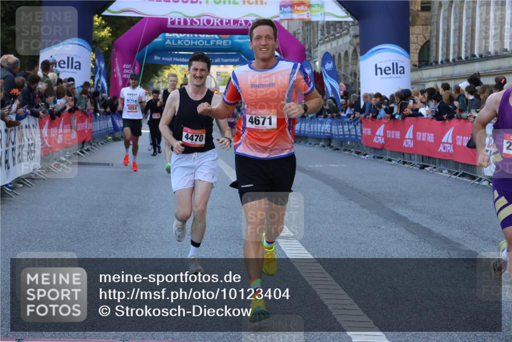 06.09.2026 - CURREX Alsterlauf Strokosch-Dieckow http://msf.ph/oto/10123404 06.09.2026 09:41:54 Ziel 2319, 2608, 3592, 4470, 4671, 4854, 6375 meine-sportfotos.de