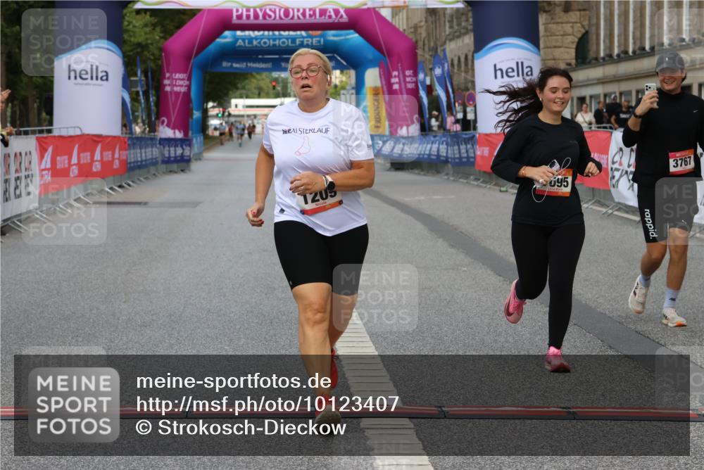 06.09.2026 - CURREX Alsterlauf Strokosch-Dieckow http://msf.ph/oto/10123407 06.09.2026 12:09:51 Ziel 1095, 1150, 1209 meine-sportfotos.de