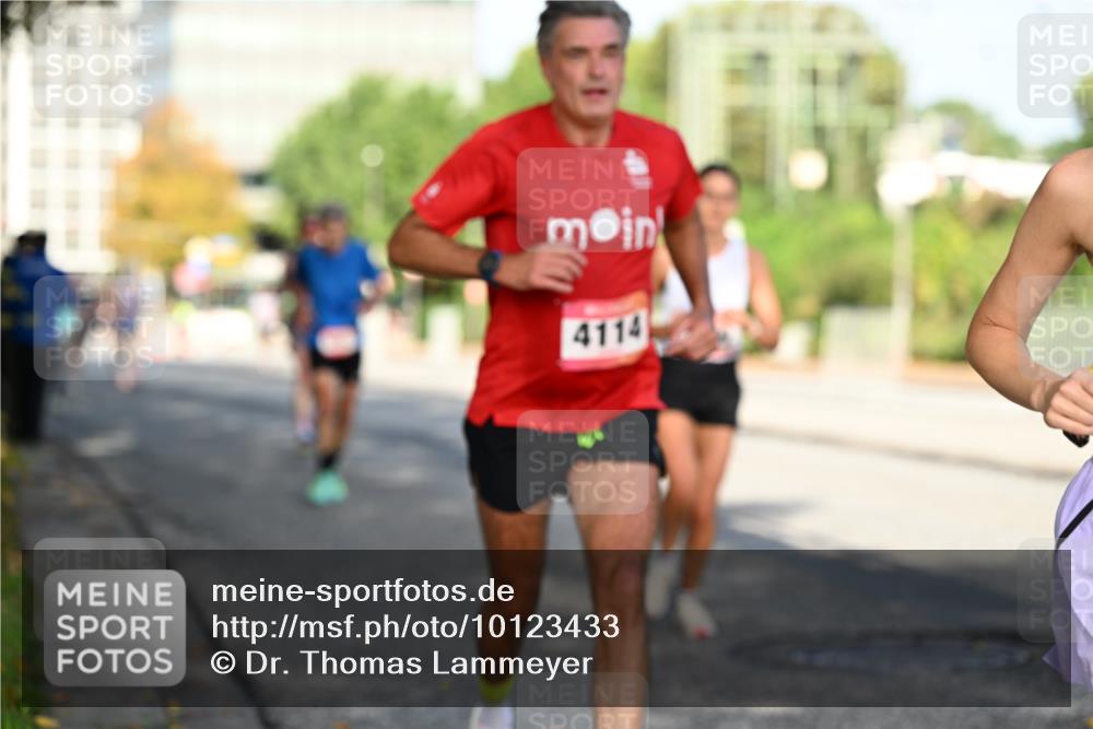 06.09.2026 - CURREX Alsterlauf Dr. Thomas Lammeyer http://msf.ph/oto/10123433 06.09.2026 09:39:38 Laufen 4114 meine-sportfotos.de
