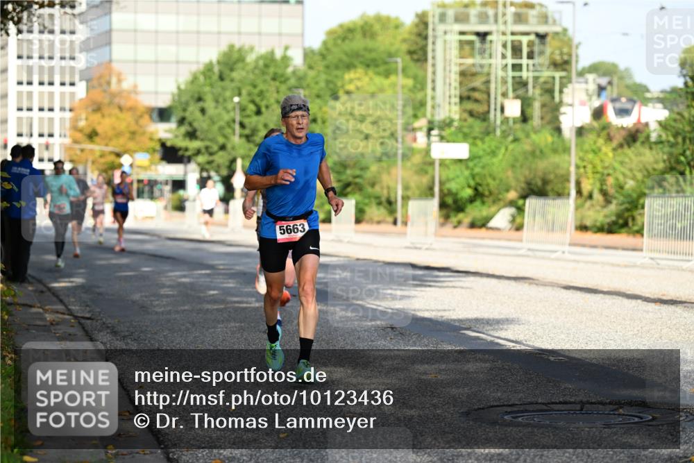 06.09.2026 - CURREX Alsterlauf Dr. Thomas Lammeyer http://msf.ph/oto/10123436 06.09.2026 09:39:40 Laufen 5663 meine-sportfotos.de