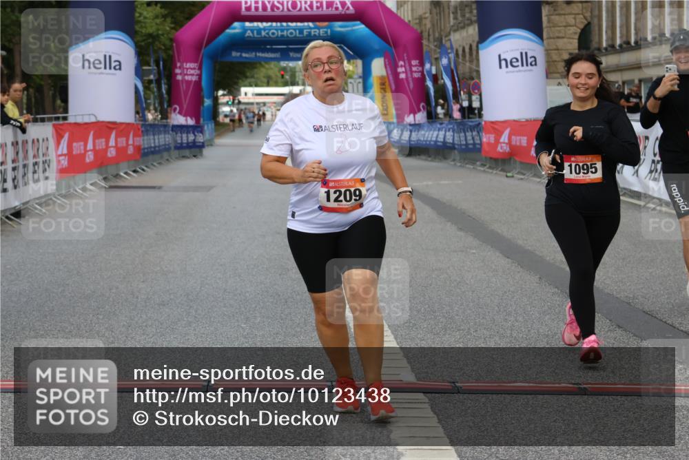 06.09.2026 - CURREX Alsterlauf Strokosch-Dieckow http://msf.ph/oto/10123438 06.09.2026 12:09:51 Ziel 1095, 1150, 1209 meine-sportfotos.de