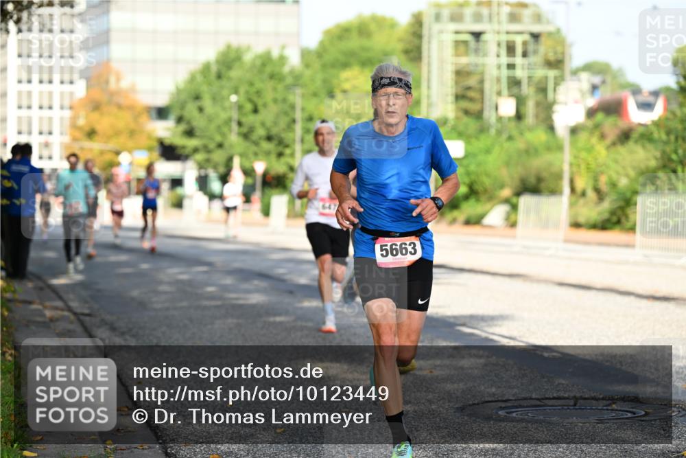 06.09.2026 - CURREX Alsterlauf Dr. Thomas Lammeyer http://msf.ph/oto/10123449 06.09.2026 09:39:41 Laufen 5663 meine-sportfotos.de