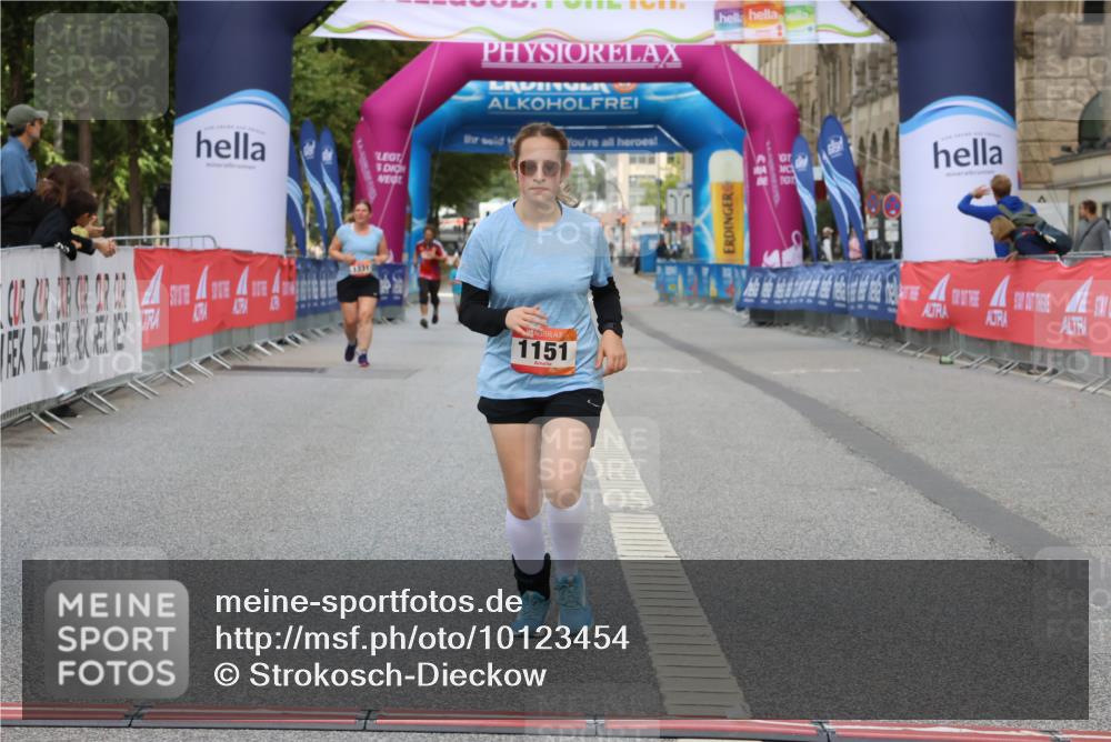 06.09.2026 - CURREX Alsterlauf Strokosch-Dieckow http://msf.ph/oto/10123454 06.09.2026 12:10:42 Ziel 1151 meine-sportfotos.de