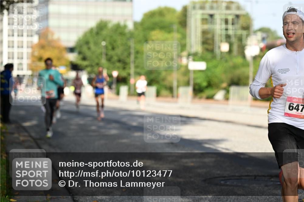 06.09.2026 - CURREX Alsterlauf Dr. Thomas Lammeyer http://msf.ph/oto/10123477 06.09.2026 09:39:43 Laufen 2014, 647 meine-sportfotos.de