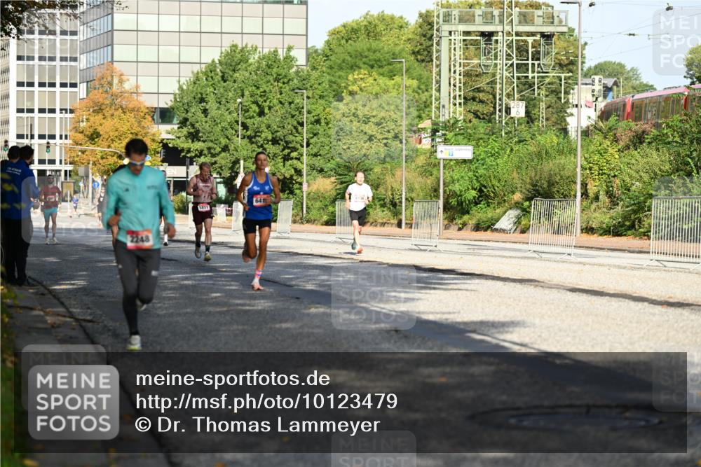 06.09.2026 - CURREX Alsterlauf Dr. Thomas Lammeyer http://msf.ph/oto/10123479 06.09.2026 09:39:44 Laufen 2248, 5811, 6136 meine-sportfotos.de