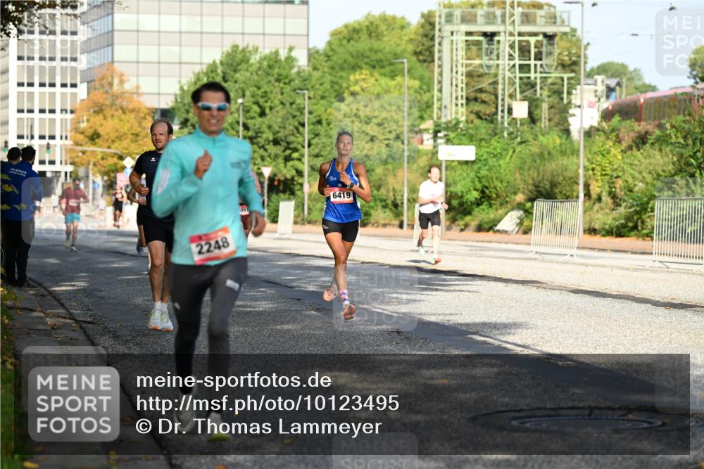 06.09.2026 - CURREX Alsterlauf Dr. Thomas Lammeyer http://msf.ph/oto/10123495 06.09.2026 09:39:46 Laufen 2248, 5811, 6419 meine-sportfotos.de