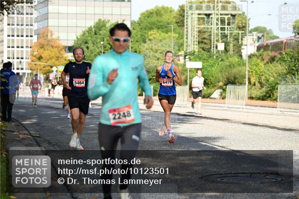 06.09.2026 - CURREX Alsterlauf Dr. Thomas Lammeyer http://msf.ph/oto/10123501 06.09.2026 09:39:47 Laufen 5464, 2248, 6419 meine-sportfotos.de