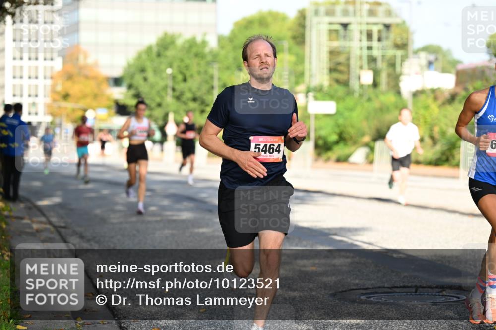 06.09.2026 - CURREX Alsterlauf Dr. Thomas Lammeyer http://msf.ph/oto/10123521 06.09.2026 09:39:49 Laufen 5464, 6 meine-sportfotos.de