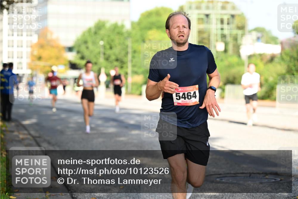 06.09.2026 - CURREX Alsterlauf Dr. Thomas Lammeyer http://msf.ph/oto/10123526 06.09.2026 09:39:49 Laufen 5464 meine-sportfotos.de