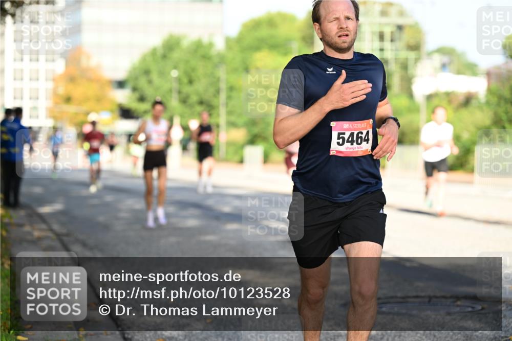 06.09.2026 - CURREX Alsterlauf Dr. Thomas Lammeyer http://msf.ph/oto/10123528 06.09.2026 09:39:49 Laufen 5464 meine-sportfotos.de
