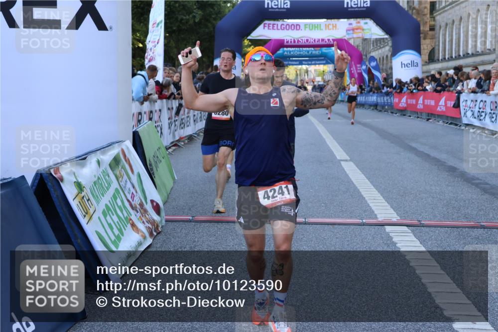 06.09.2026 - CURREX Alsterlauf Strokosch-Dieckow http://msf.ph/oto/10123590 06.09.2026 09:42:10 Ziel 2606, 3238, 3714, 4068, 4241, 4535, 4967, 5112, 5960, 5997, 6127, 6151, 6280 meine-sportfotos.de
