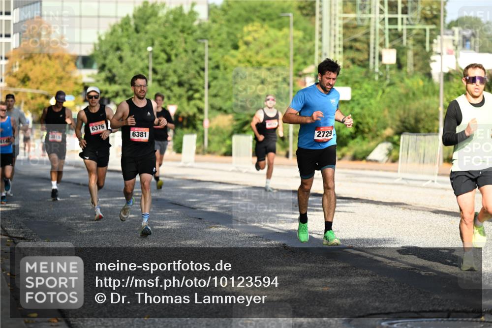 06.09.2026 - CURREX Alsterlauf Dr. Thomas Lammeyer http://msf.ph/oto/10123594 06.09.2026 09:39:59 Laufen 3815, 6376, 6381, 2729 meine-sportfotos.de