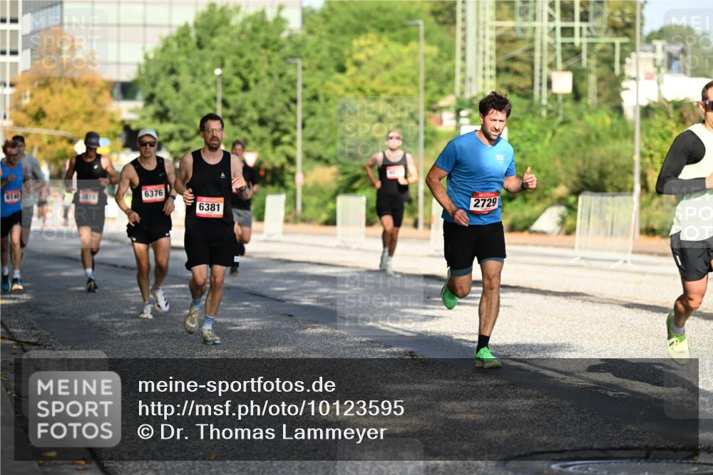 06.09.2026 - CURREX Alsterlauf Dr. Thomas Lammeyer http://msf.ph/oto/10123595 06.09.2026 09:39:59 Laufen 6140, 6376, 6381, 2729 meine-sportfotos.de